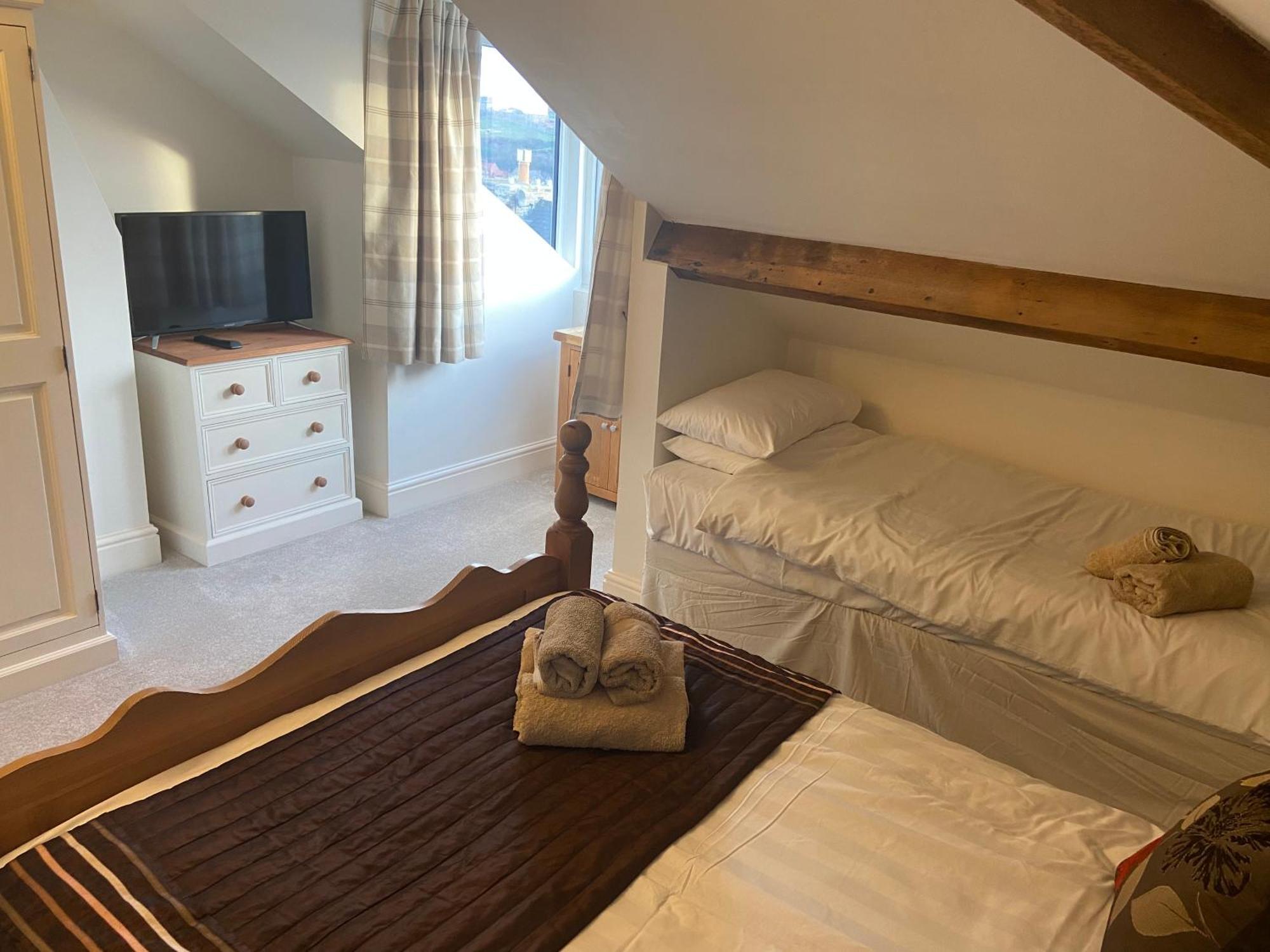 County Loft Penthouse Apartment Whitby Extérieur photo